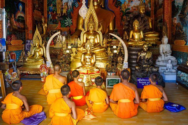 Il chedi dorato del Wat Phra That Doi Suthep