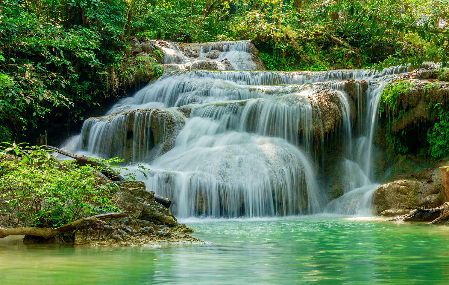 Le cascate di Erawan a Kanchanaburi