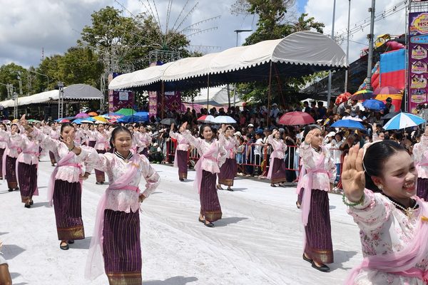 Il festival delle candele di Ubon Ratchathani