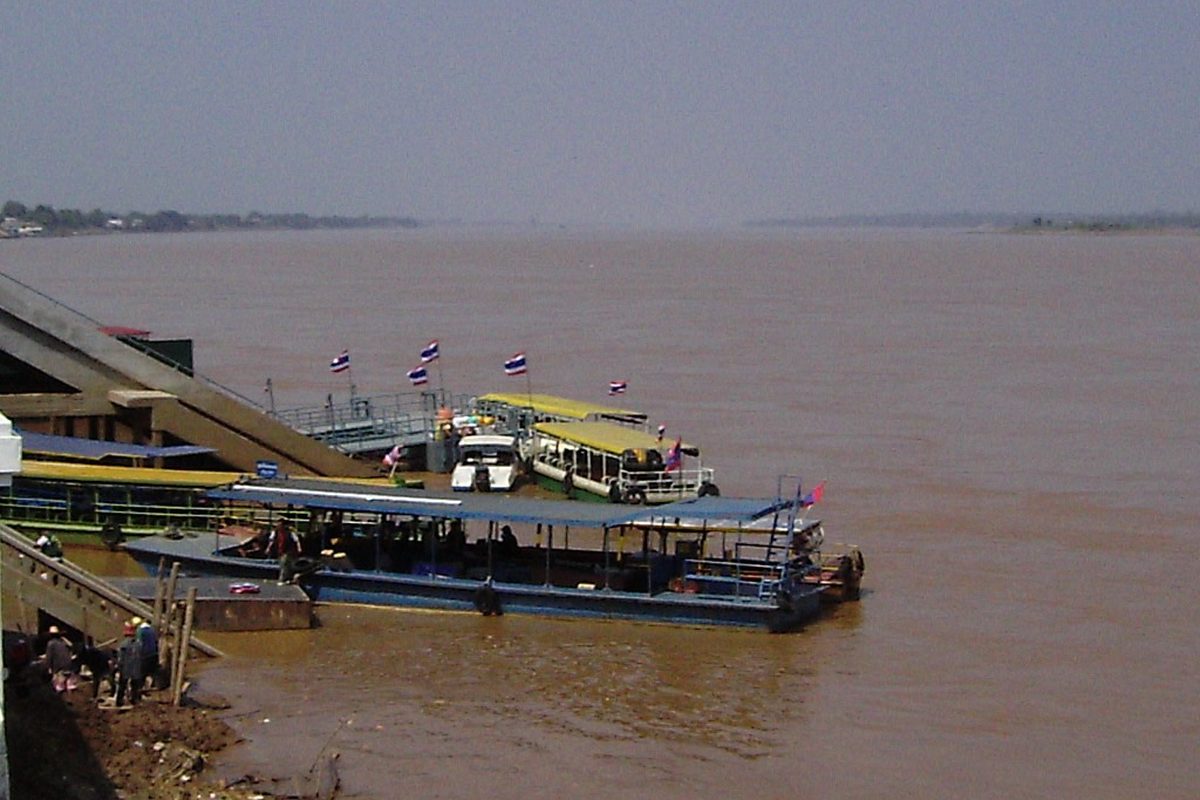 Il traghetto sul Mekong a Mukdahan